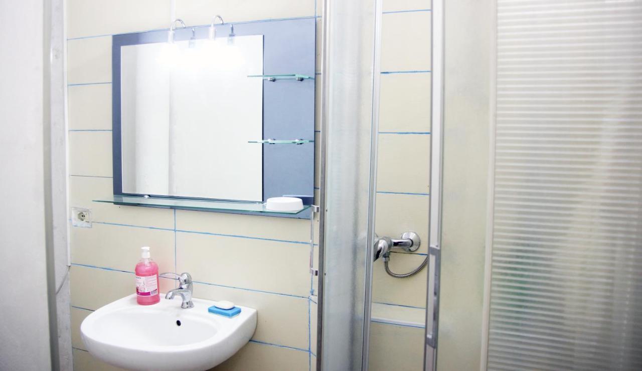 Sunset Hostel Shkoder Ngoại thất bức ảnh
